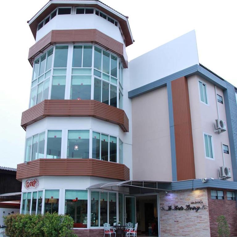 Hotel Le Lerts Living Khon Kaen Bagian luar foto