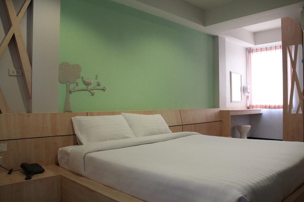 Hotel Le Lerts Living Khon Kaen Bagian luar foto