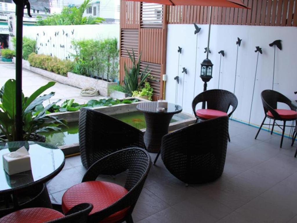 Hotel Le Lerts Living Khon Kaen Bagian luar foto