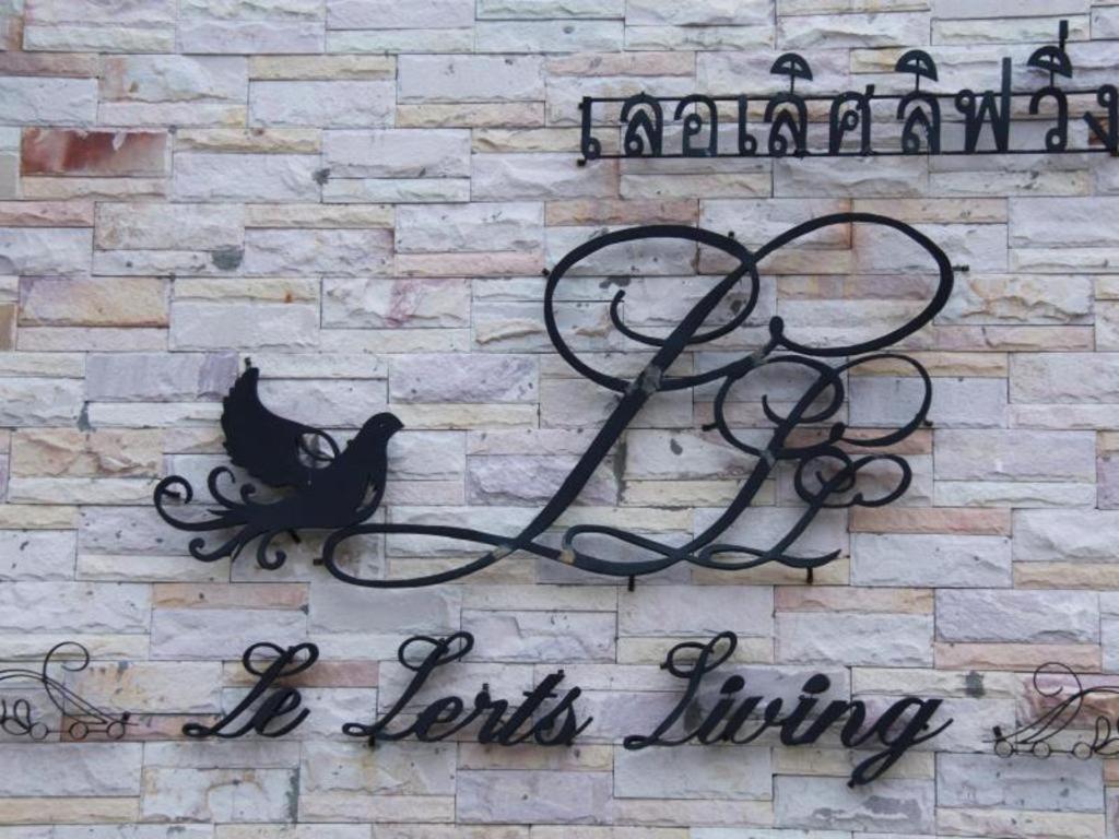 Hotel Le Lerts Living Khon Kaen Bagian luar foto