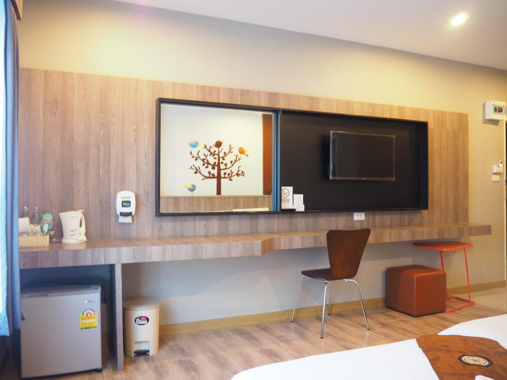 Hotel Le Lerts Living Khon Kaen Bagian luar foto