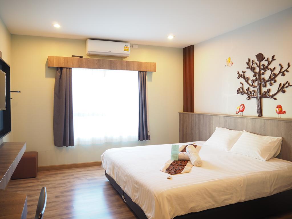 Hotel Le Lerts Living Khon Kaen Bagian luar foto