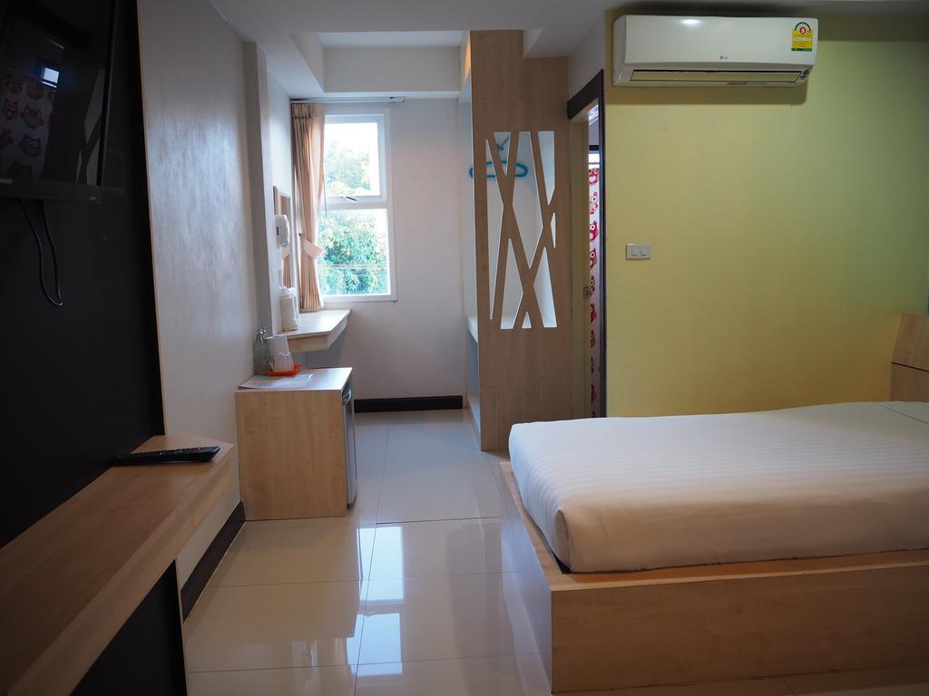 Hotel Le Lerts Living Khon Kaen Bagian luar foto