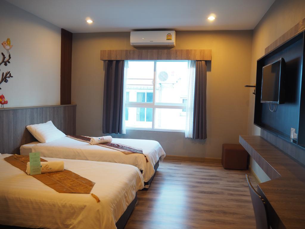 Hotel Le Lerts Living Khon Kaen Bagian luar foto