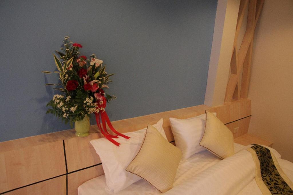 Hotel Le Lerts Living Khon Kaen Bagian luar foto
